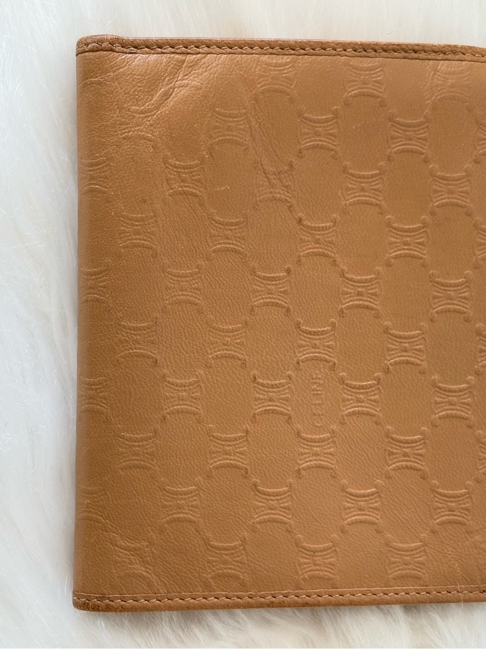 Celine Kisslock Wallet with Triomphe Embossing - Picture 5 of 14